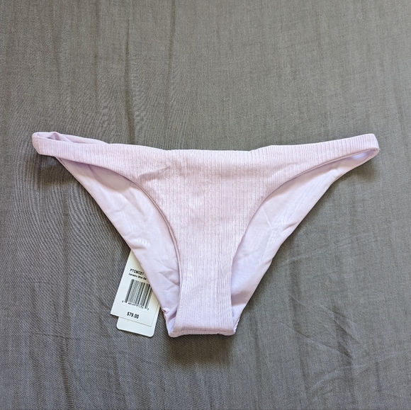 L*Space Camellia Top Camacho Classic Bottom Bikini Set - Picture 6 of 8